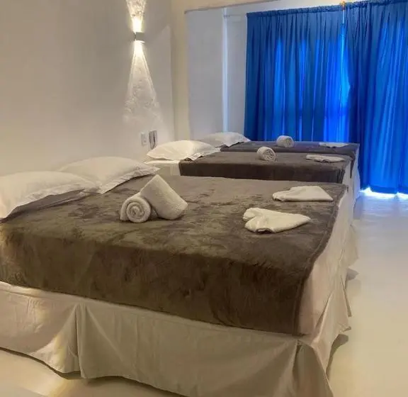 Deluxe Neljän Hengen Huone, Pousada La Grécia