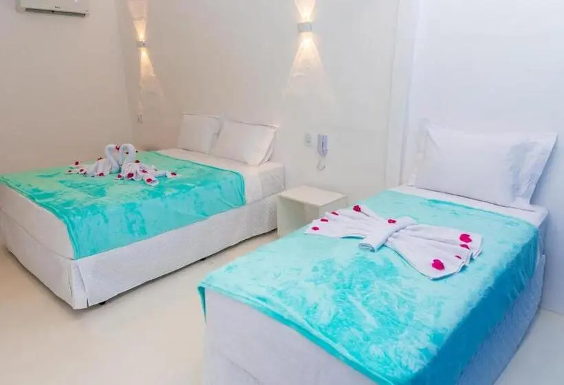Deluxe Neljän Hengen Huone, Pousada La Grécia