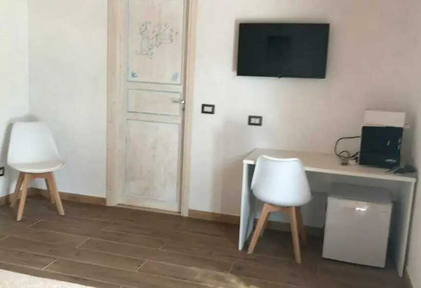 デラックスルーム, La Fragola In Campagna 6 K M Da San Pantaleo