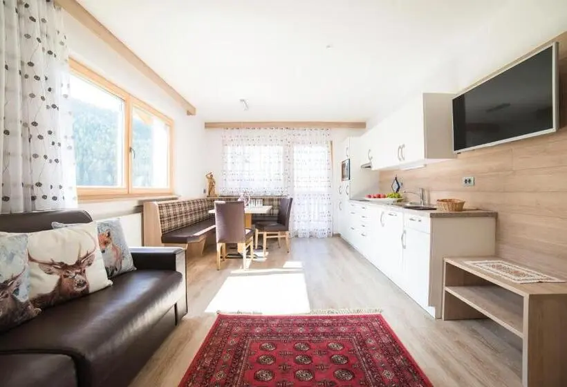 سوییت خانوادگی, Residence Ravisa Dolomites