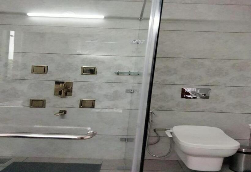 标准间, Matoshree Club And Resort