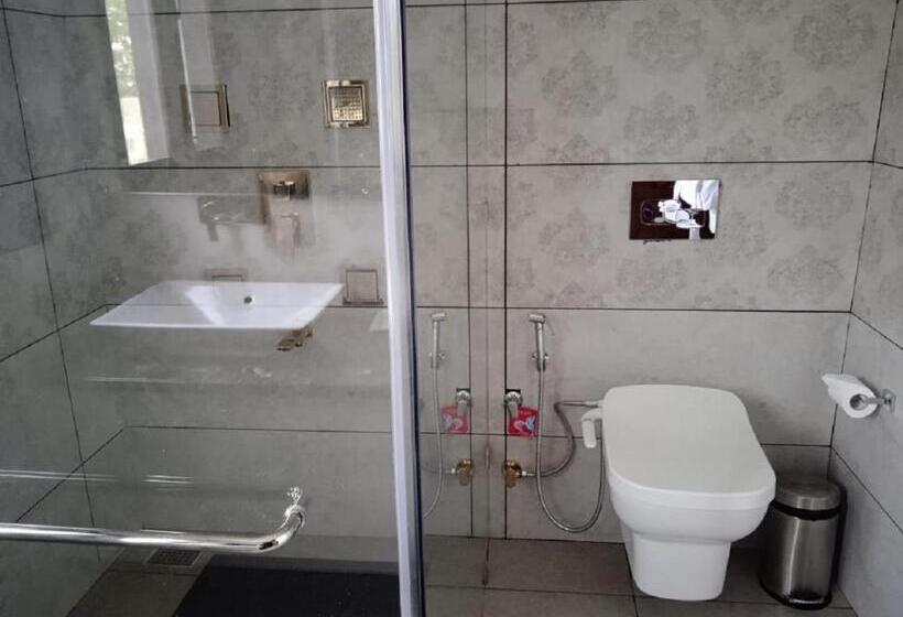 标准间, Matoshree Club And Resort