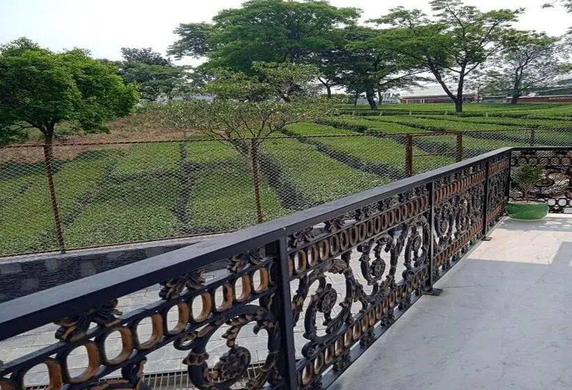 スタンダードルーム, Matoshree Club And Resort