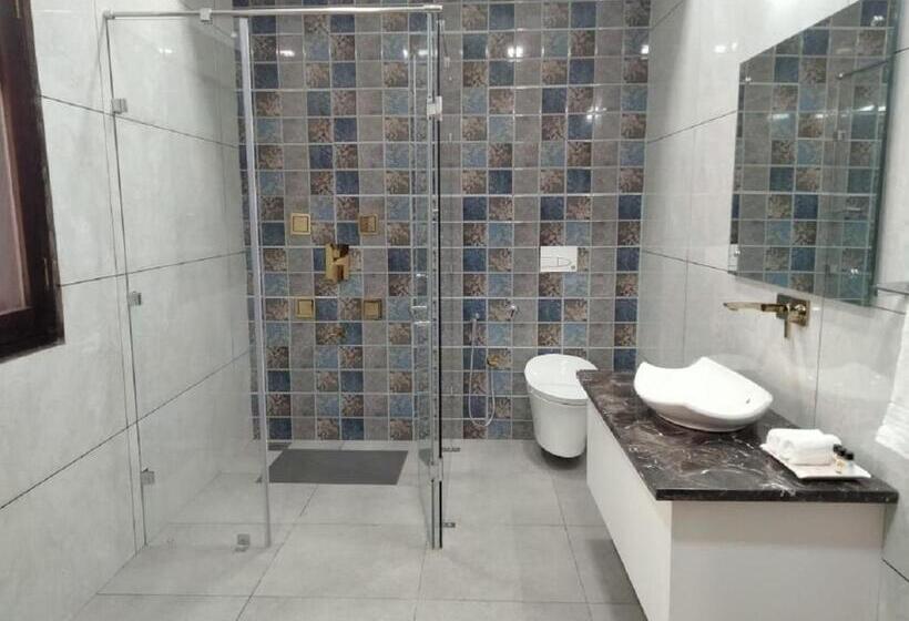 标准间, Matoshree Club And Resort