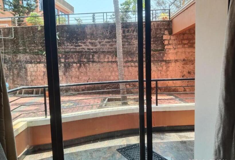 غرفة إقتصادية, Saikushi Beach Resort