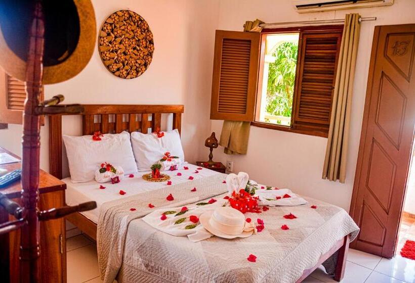 اتاق لوکس با بالکن, Pousada Solar Da Praia Jeri