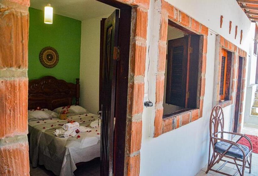 اتاق استاندارد چهارنفره با بالکن, Pousada Solar Da Praia Jeri