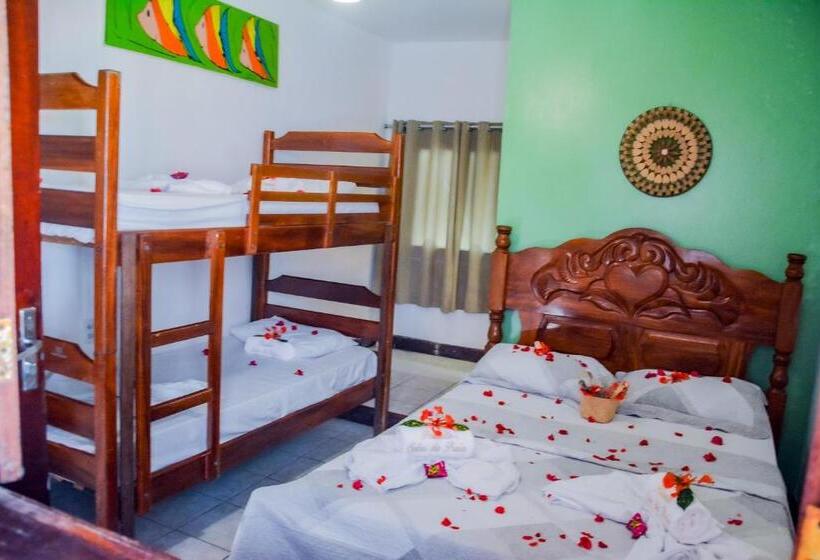 اتاق استاندارد چهارنفره با بالکن, Pousada Solar Da Praia Jeri