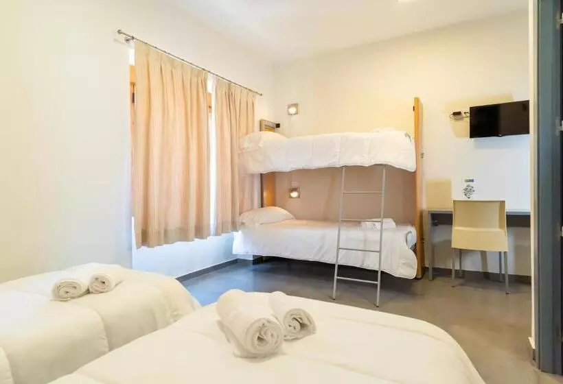 スタンダード４人部屋, Albergue Inturjoven Cazorla