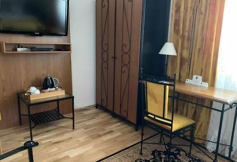 Quarto deluxe vista jardim, Antik Hotel Sofia