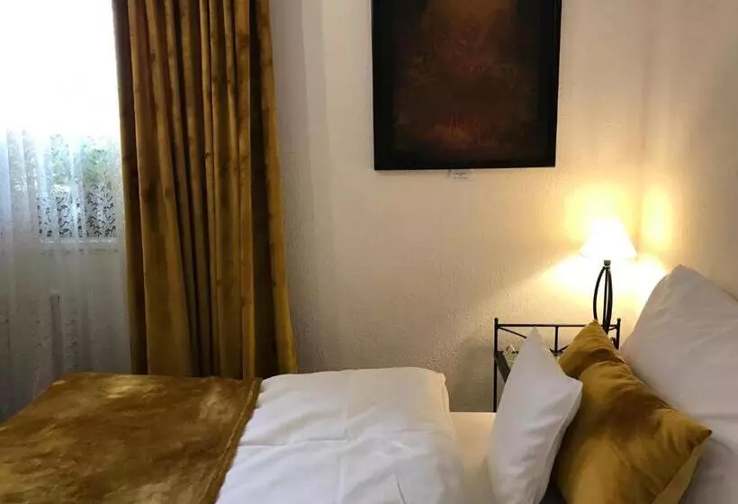 Quarto deluxe vista jardim, Antik Hotel Sofia