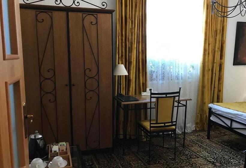 ガーデンビューデラックスルーム, Antik Hotel Sofia