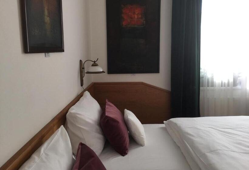 Люкс Повышенной Комфортности, Antik Hotel Sofia