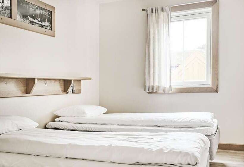 בית, 4 חדרי שינה, Farsund Resort