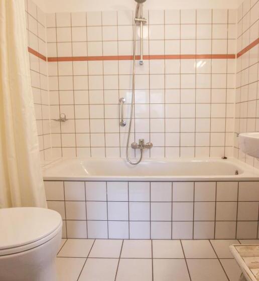 غرفة كومفورت, 1900