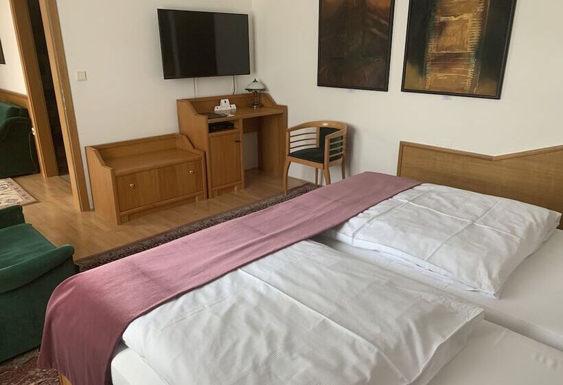 スイート, Antik Hotel Sofia