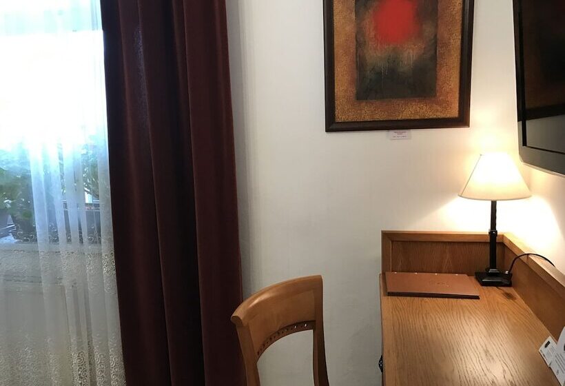 Люкс Повышенной Комфортности, Antik Hotel Sofia