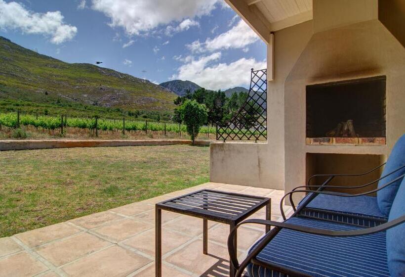 Номер Стандарт Вид на Горы, Blue Gum Country Estate