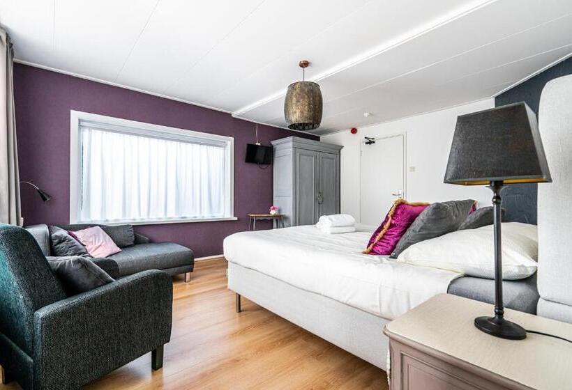 Номер Стандарт, Bruist