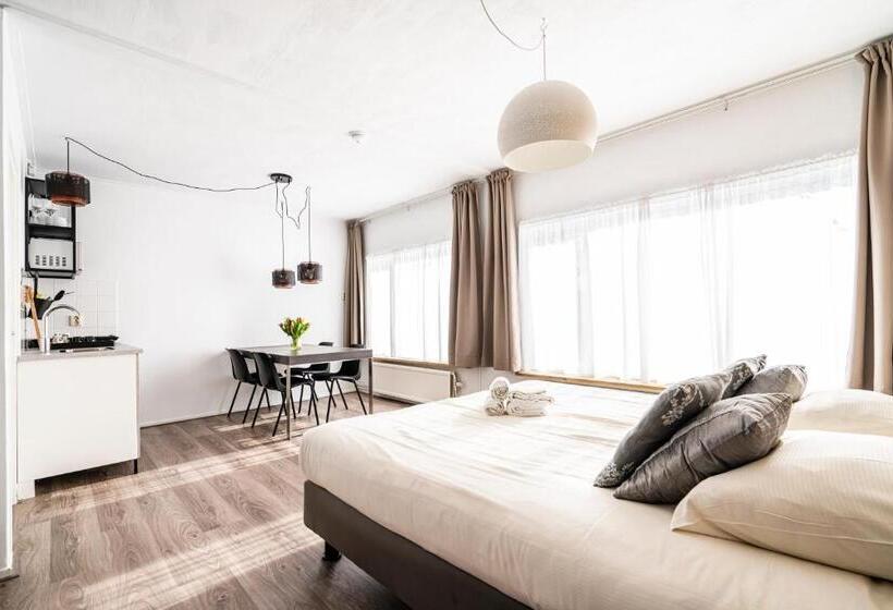 Студия Стандарт, Bruist