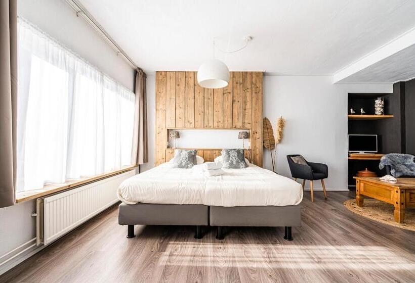 Студия Стандарт, Bruist