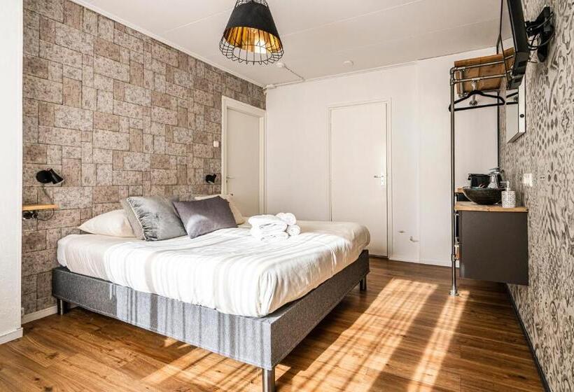 Номер Стандарт, Bruist