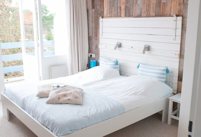 غرفة قياسية مزوَّدة بشُرفة, Kijkduin