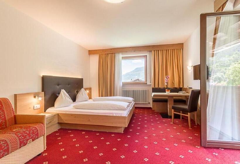 四人标准间, Montani