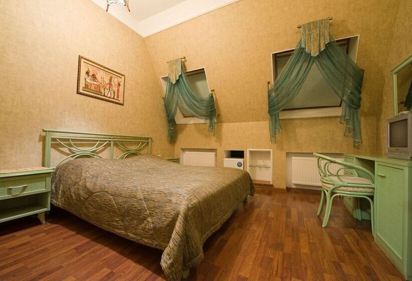 جناح, Na Dvoryanskoy