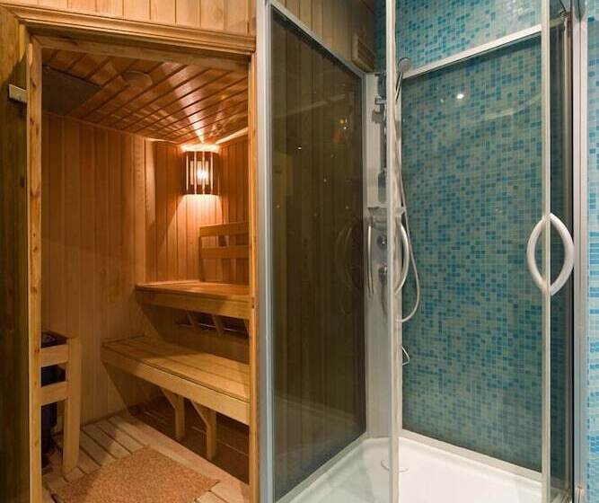 جناح, Na Dvoryanskoy