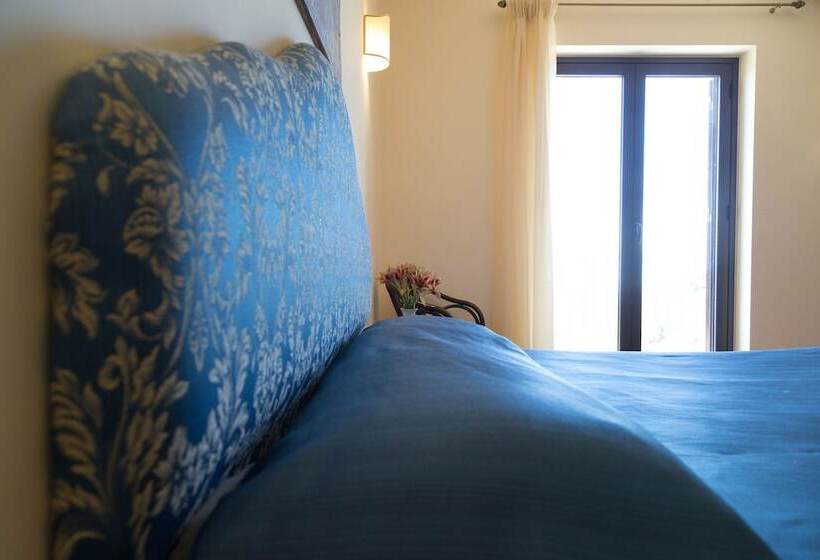 סוויטת ג'וניור, Pigna D Oro Country