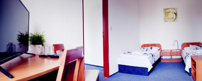 اتاق استاندارد چهار تخته, S Centrum