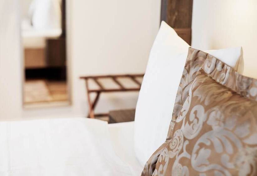 スタンダードルーム, Schafli