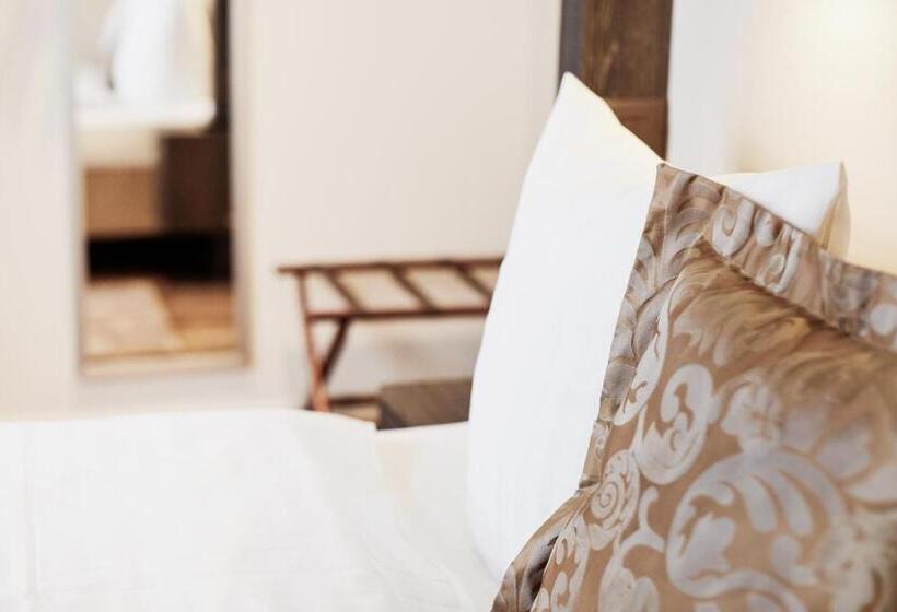 スタンダードルーム, Schafli