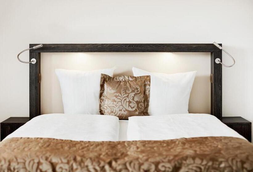 スタンダードルーム, Schafli