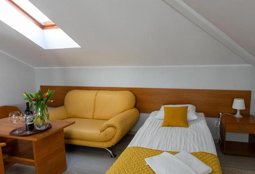 带共用浴室的标准房间, Sport