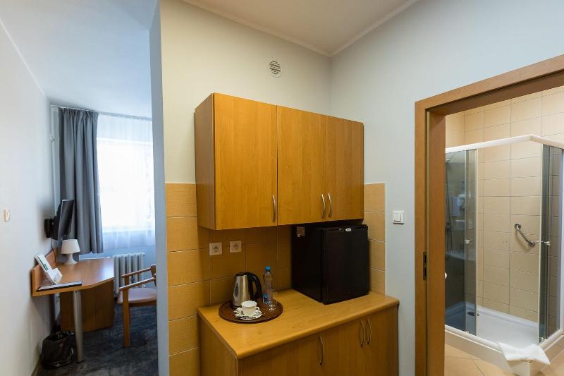 标准单人间, Sport