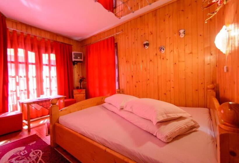 标准间, Rem's Pension