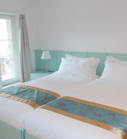 סוויטת סופריור, Swiss Hotel La Couronne