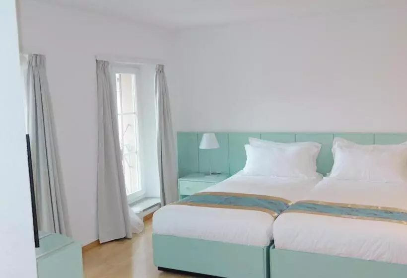 スーペリアースイート, Swiss Hotel La Couronne