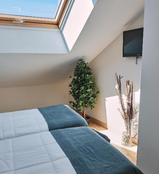 חדר סטנדרט חדר אמבטיה משותף, Pensión A Solaina 3