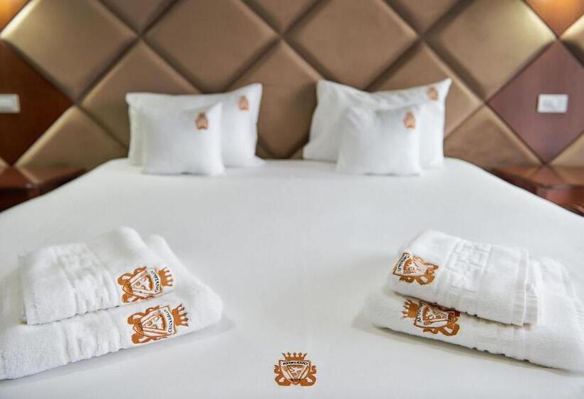 غرفة ديلوكس فردية, Adriano