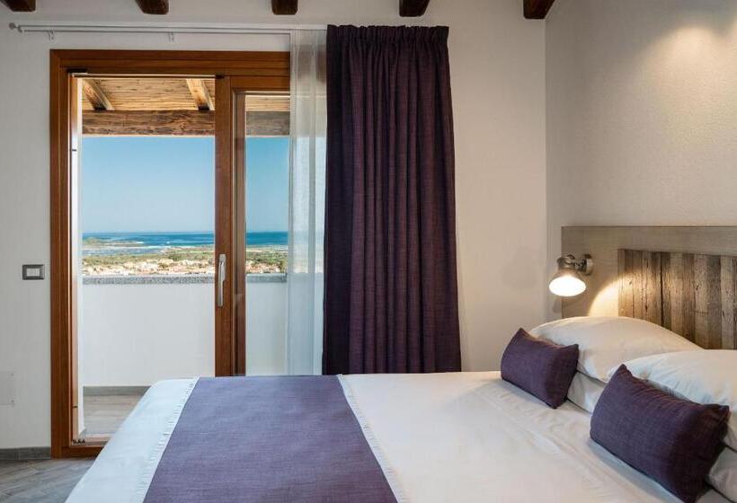 اتاق لوکس با بالکن و چشمانداز دریا, Coro E Bentu Rooms & View