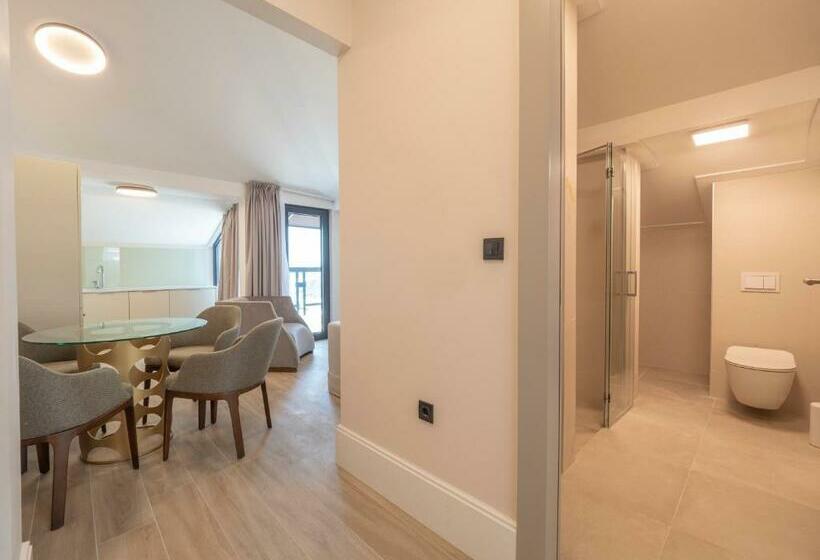 آپارتمان 1 خوابه با چشم‌انداز دریا, Casa Al Mare Residence