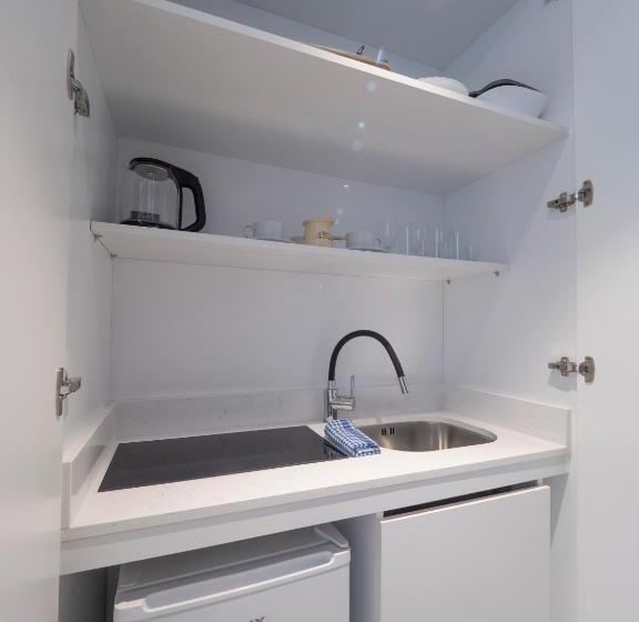 استودیوی سوپریور, Casa Al Mare Residence