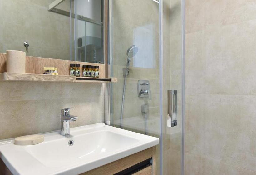 מיטת קינג בסוויטה, Casa Al Mare Residence