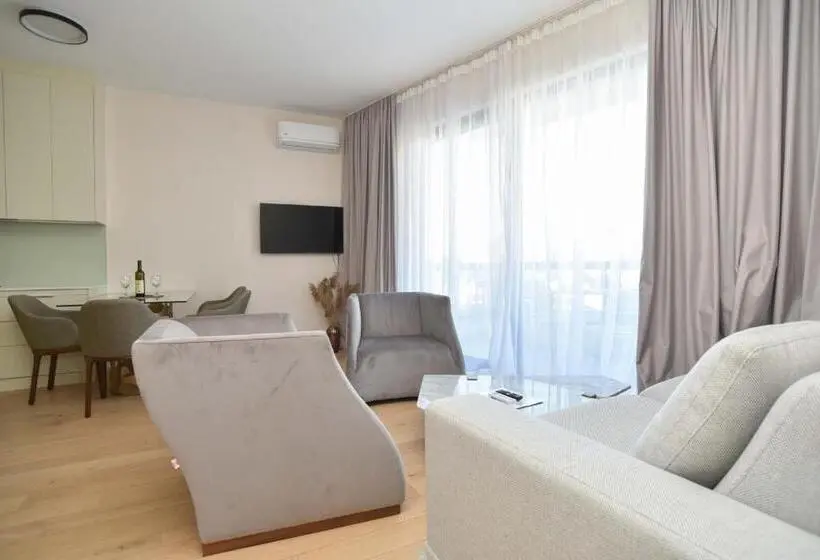 سوئیت 2 خوابه, Casa Al Mare Residence