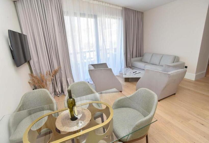 سوئیت 2 خوابه, Casa Al Mare Residence