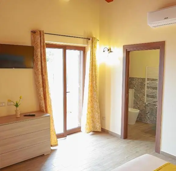キングサイズベッドのスタンダードルーム, Agriturismo Bella Vista Da Carmelo