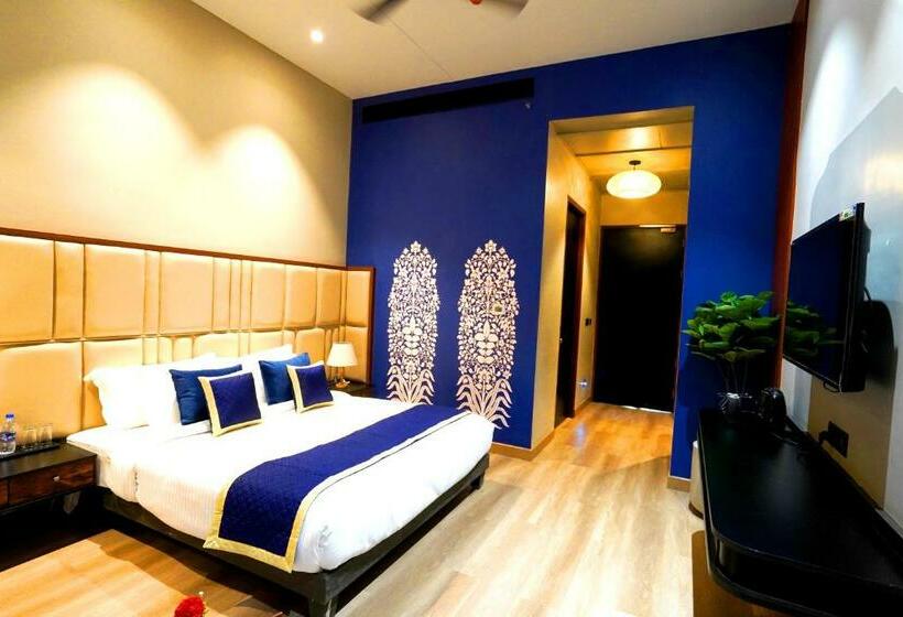 バルコニー付きデラックスルーム, The Nest Luxury Resort